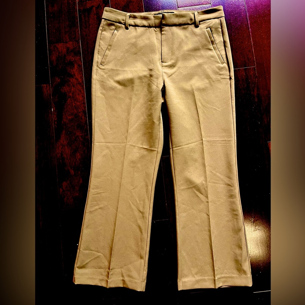 Liverpool Los Angeles ankle flare pants 10. Safari tan. Camel. Stretch